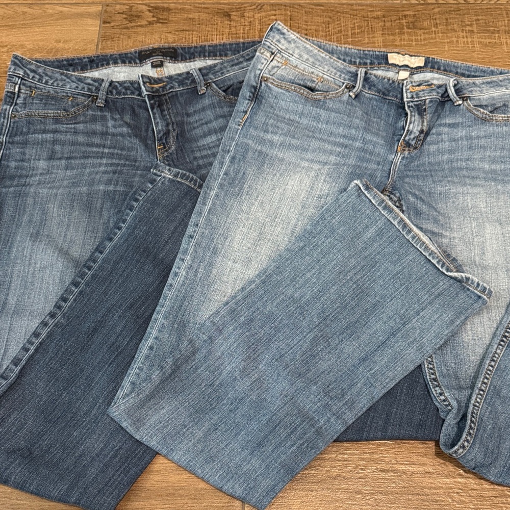 10 L ( long)  Banana Republic Women's Boot Cut Jeans - Dark and Light Blue